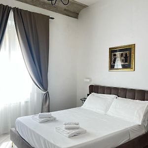 Private Bathroom King Room